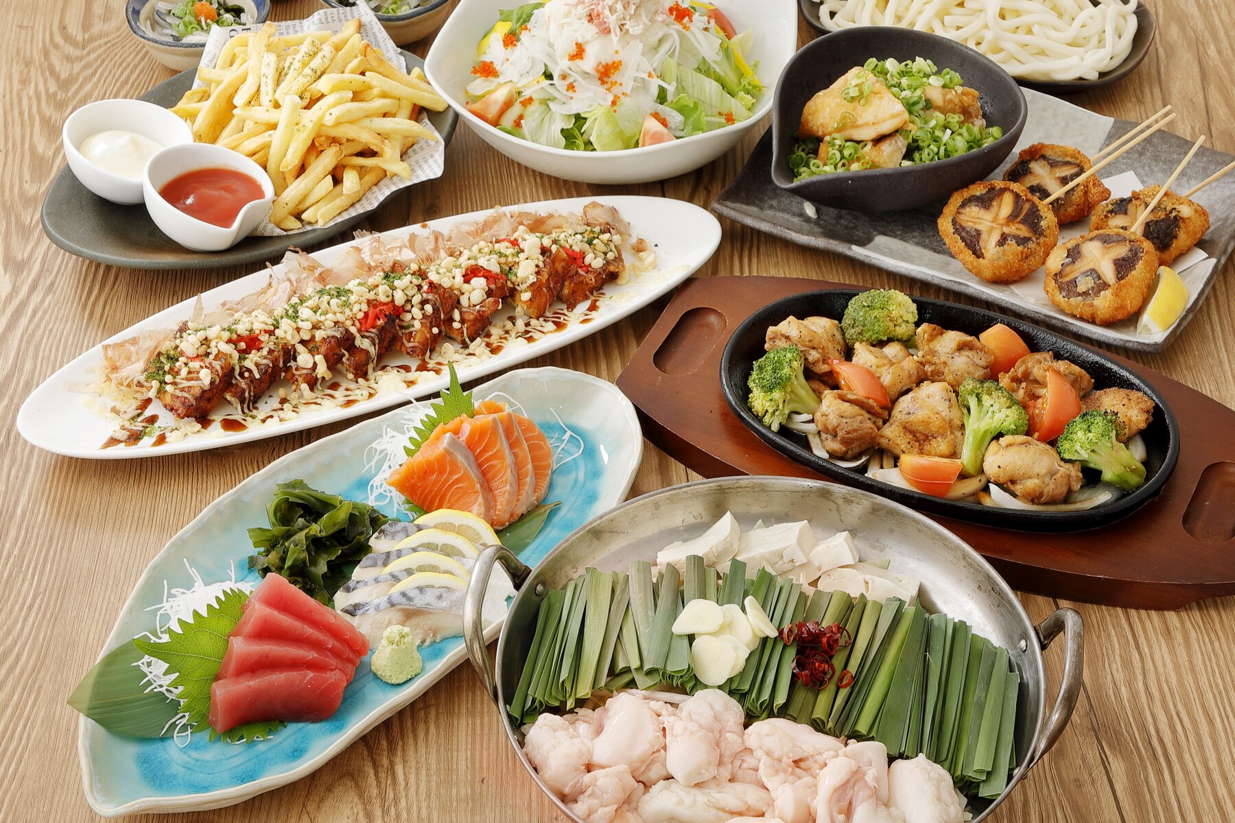 【国産牛もつ鍋のご馳走コース】　　　